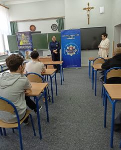 Promocja zawodu policjanta – spotkanie z&nbsp;uczniami klasy maturalnej